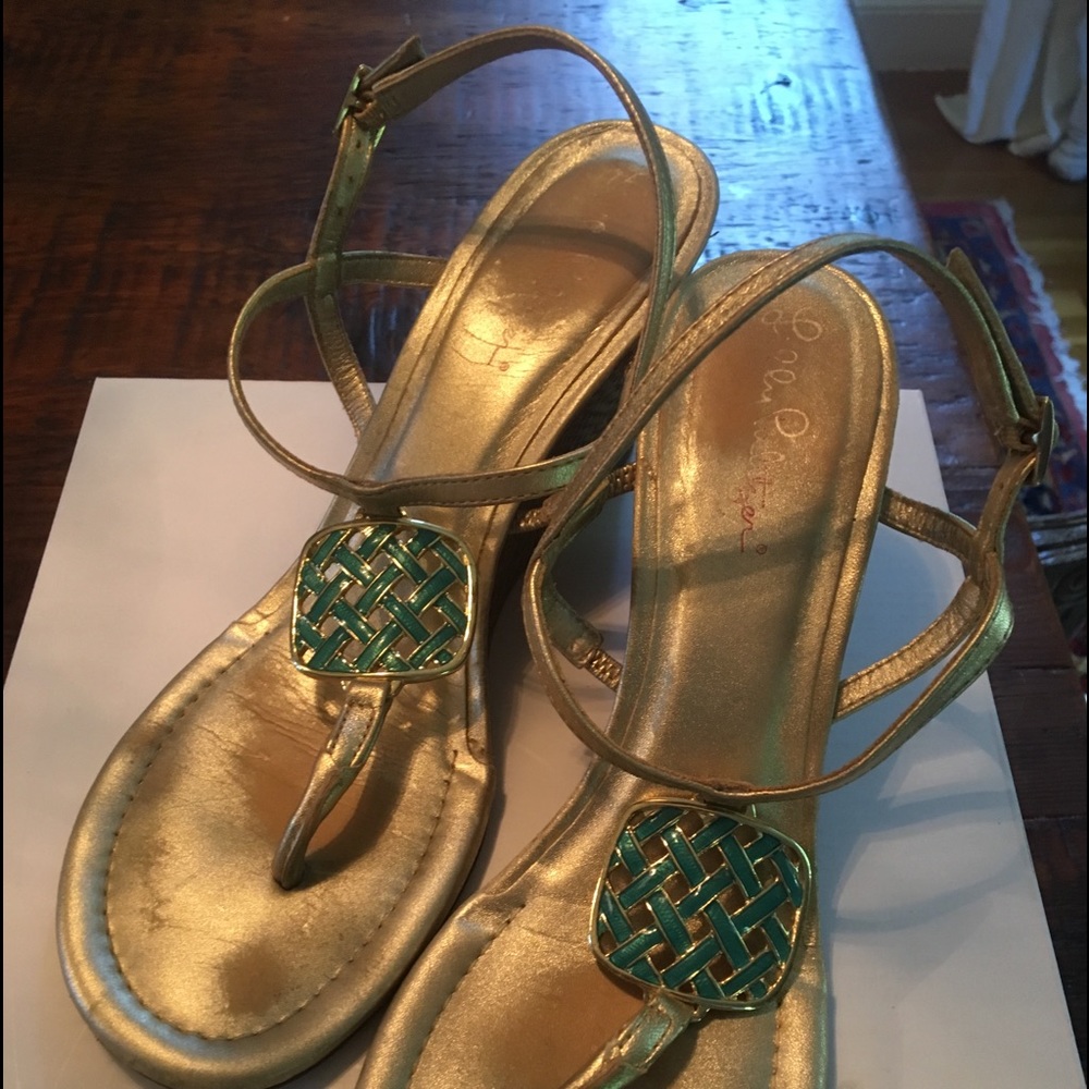 Lilly Pulitzer Gold and Teal Wedges